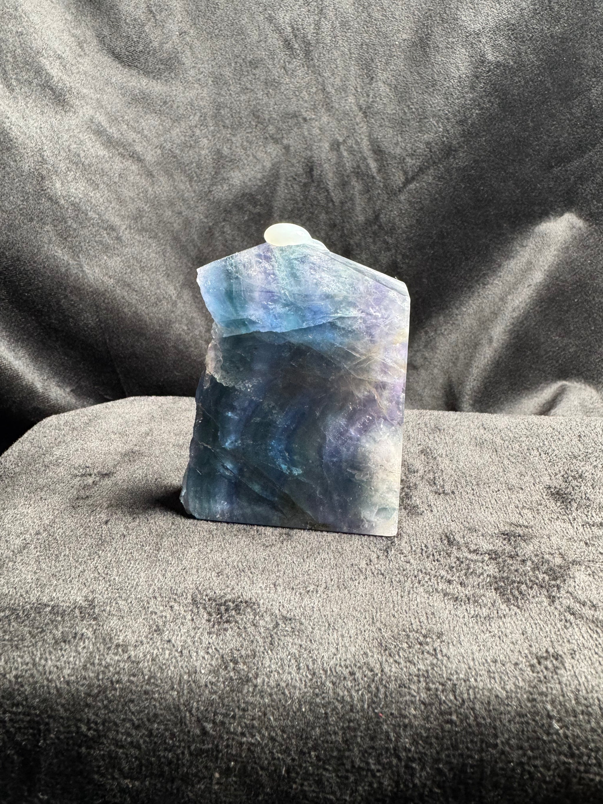 Blue and Green Banded Fluorite (Red UV Reaction)