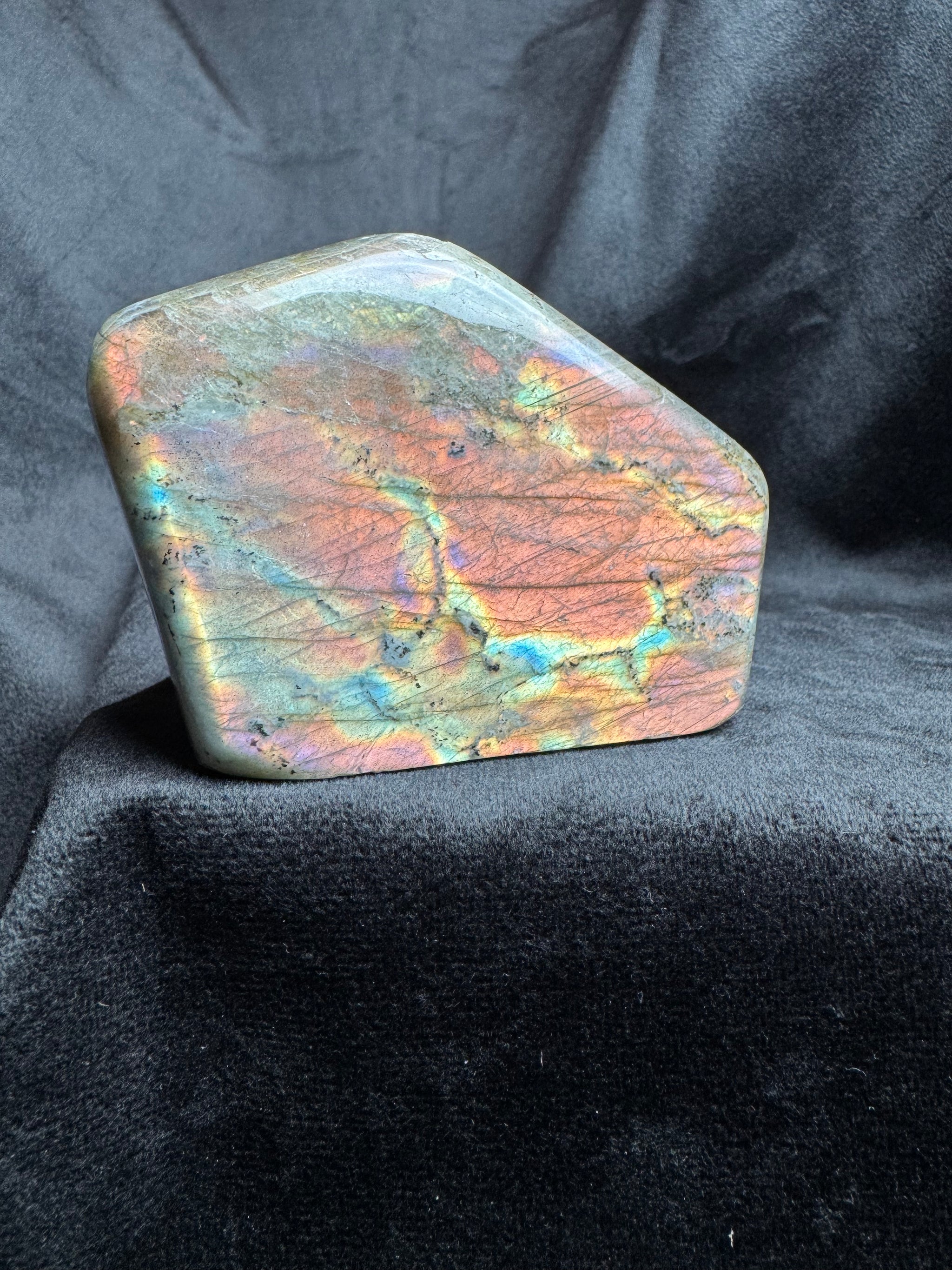Labradorite Freeform (Full Flash High Quality)